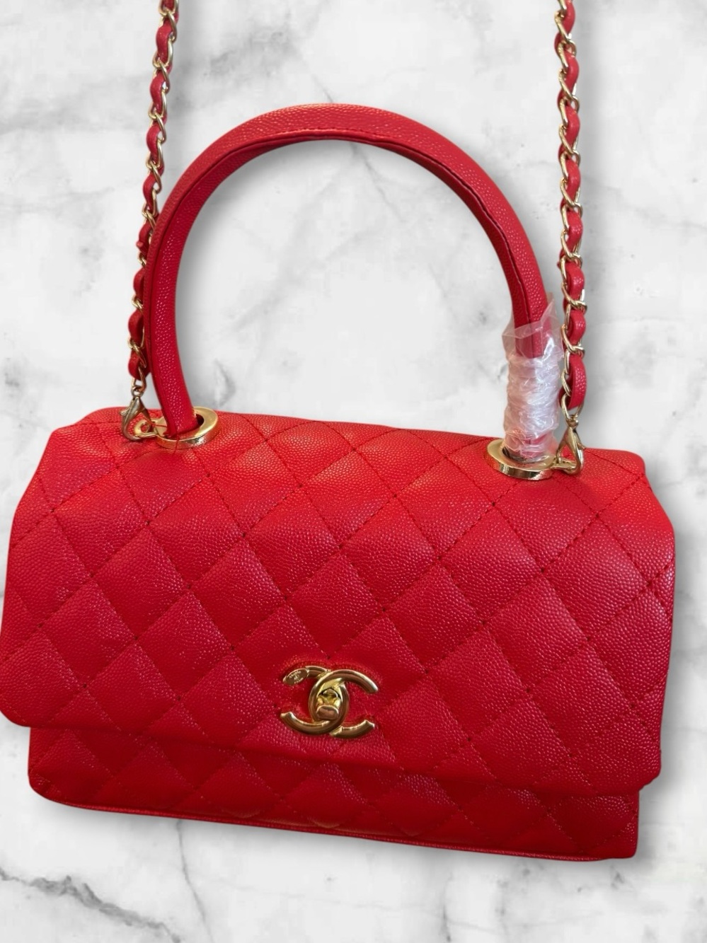 Source Unknown Red Quilted Shoulder Bag with Gold Chain